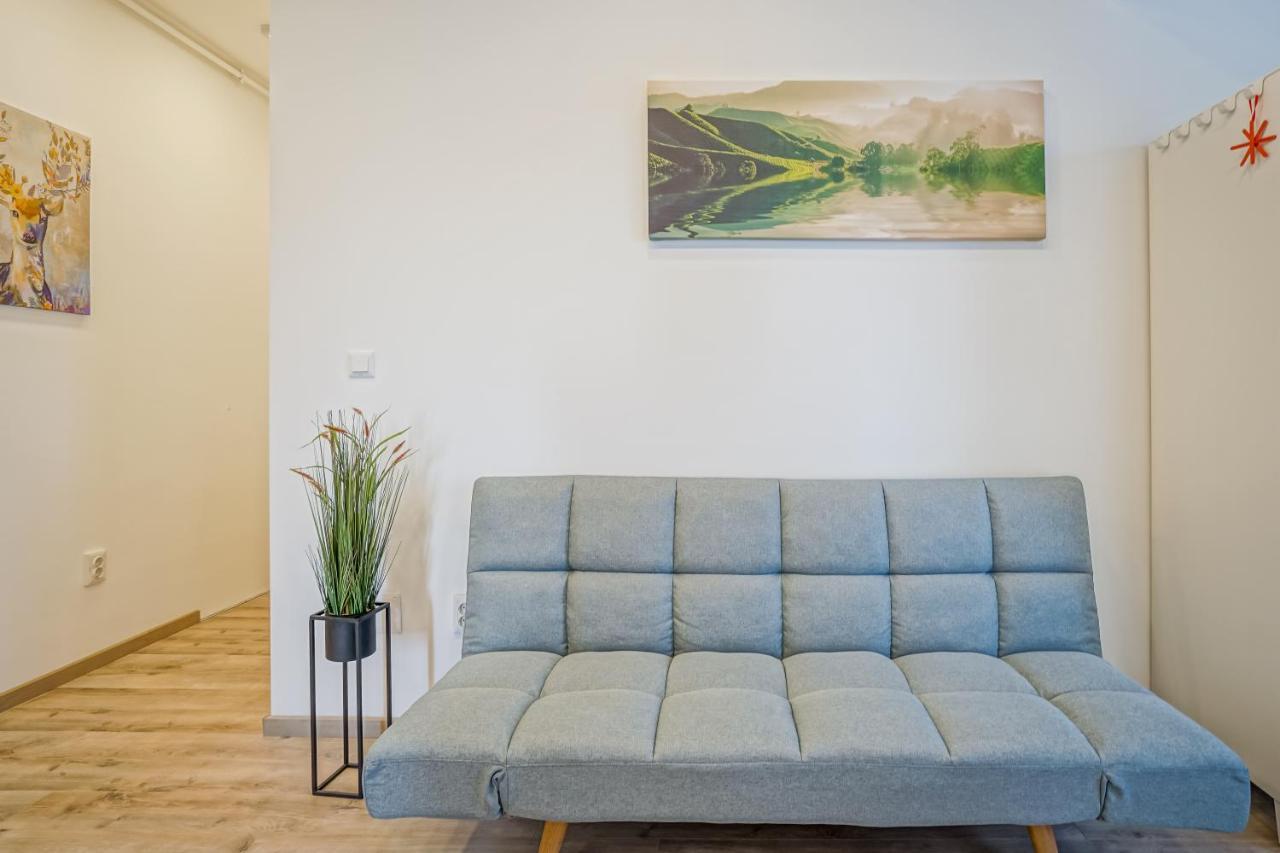 Bright Apartments Moments Away From Herastrau Park, Mall And Metro Boekarest Buitenkant foto